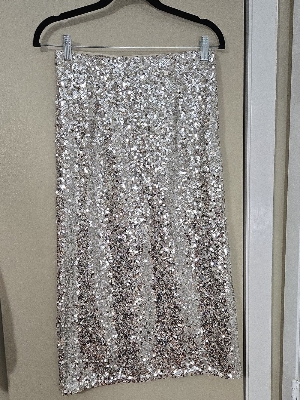 Forever 21 Silver Sequin Metallic Midi Skirt Size Medium